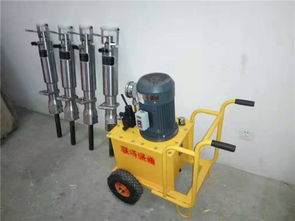 【又名劈裂棒是什么液壓巖石開山機當?shù)卦谀哪苜I到】-